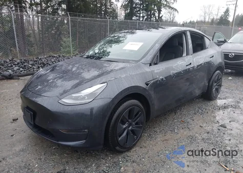 2024 Tesla Model Y Long Range Dual Motor All-Wheel Drive from USA, damaged, VIN 7SAYGDEE0RF195108